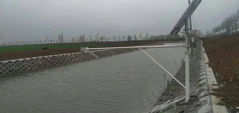 太（tài）陽（yáng）能供電 全（quán）渠寬電磁明渠（qú）流量計